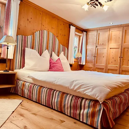 Bed & No Breakfast
