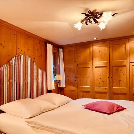 Bed & No Breakfast *